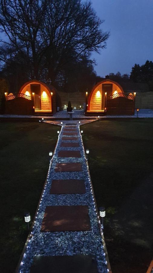 Highland & Transylvania Glamping Pods Roybridge Exterior photo