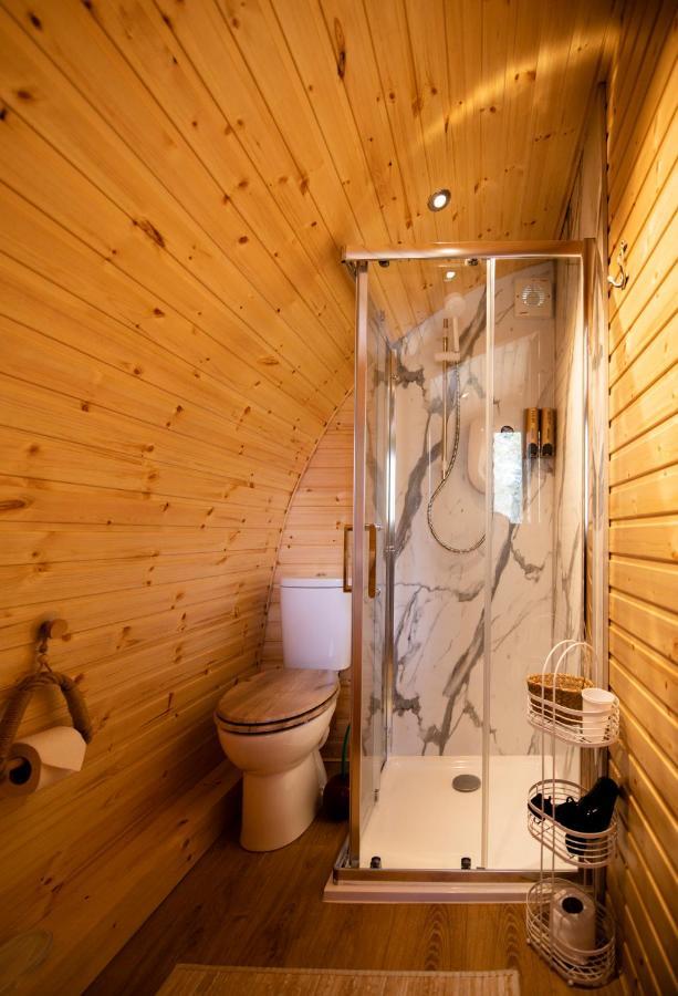 Highland & Transylvania Glamping Pods Roybridge Exterior photo